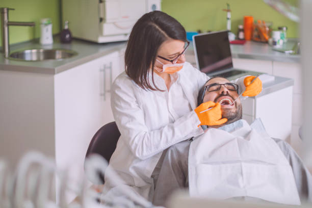 Best Weekend Emergency Dentist in Lexington, MI
